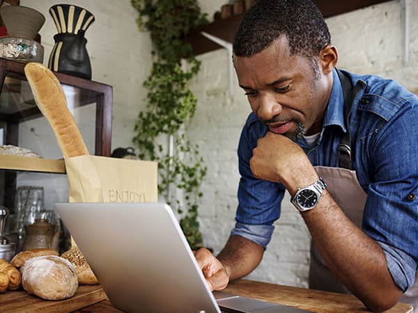 Featured image for 5 Ways to Become a More Well-Rounded Business Owner