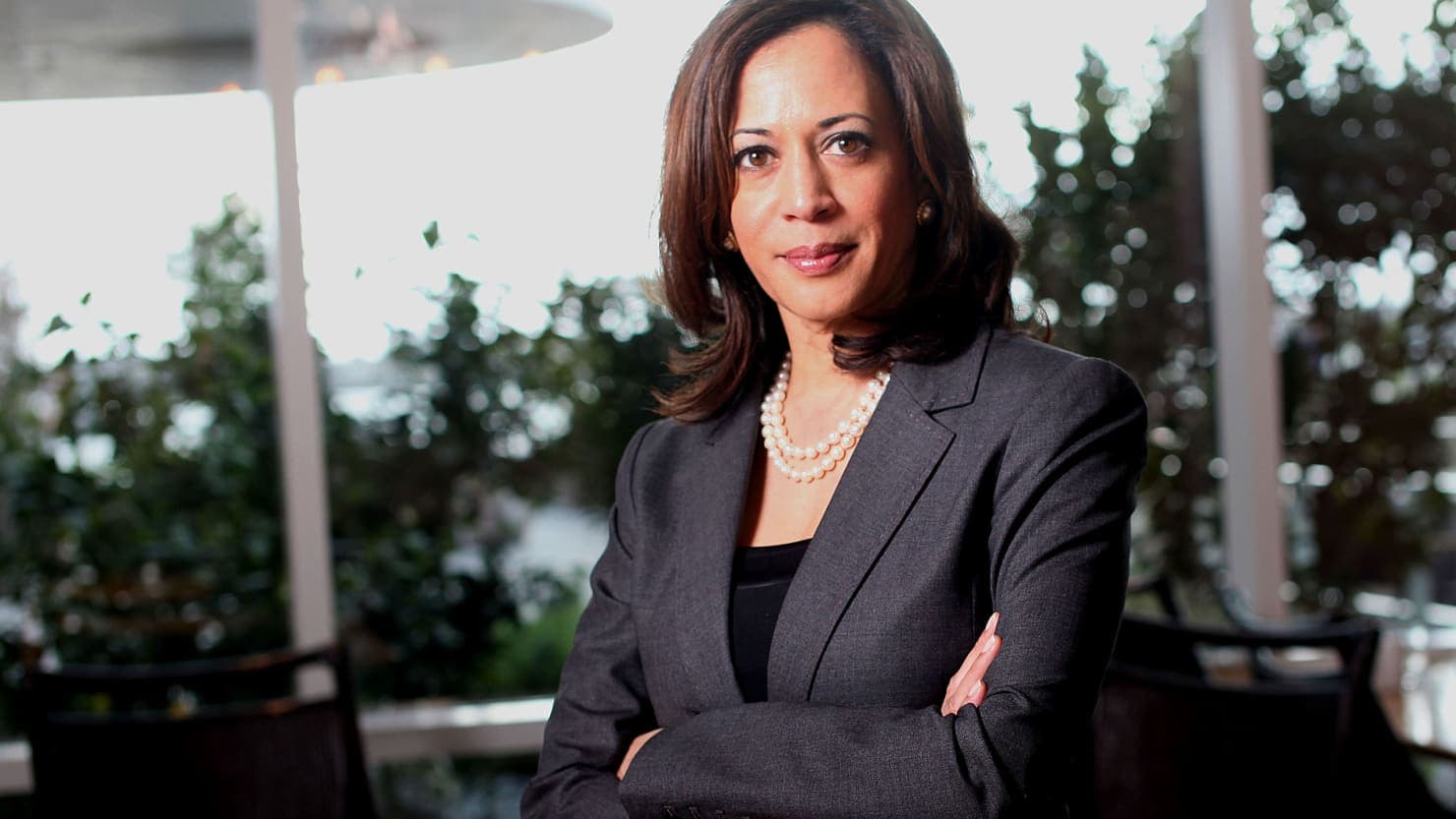 Featured image for Kamala Harris Parents And Family Tree: Tracing The Ancestry Of The Former Vice President 