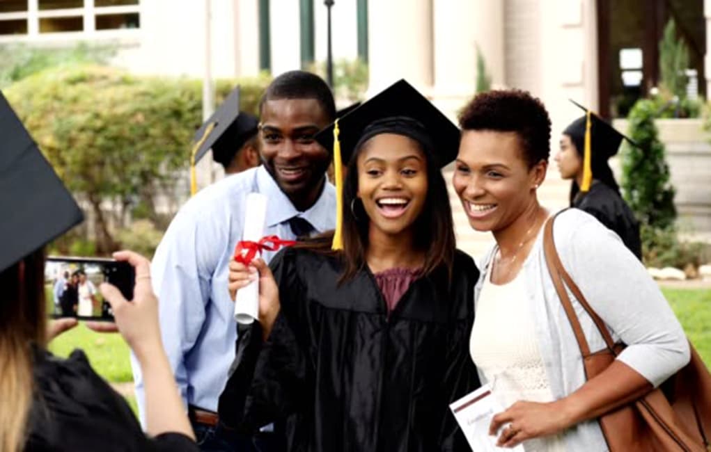 Featured image for 5 Things to Tell Your College Grad