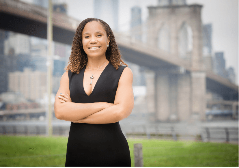 Janina Jeff posing near the Brooklyn Bridge