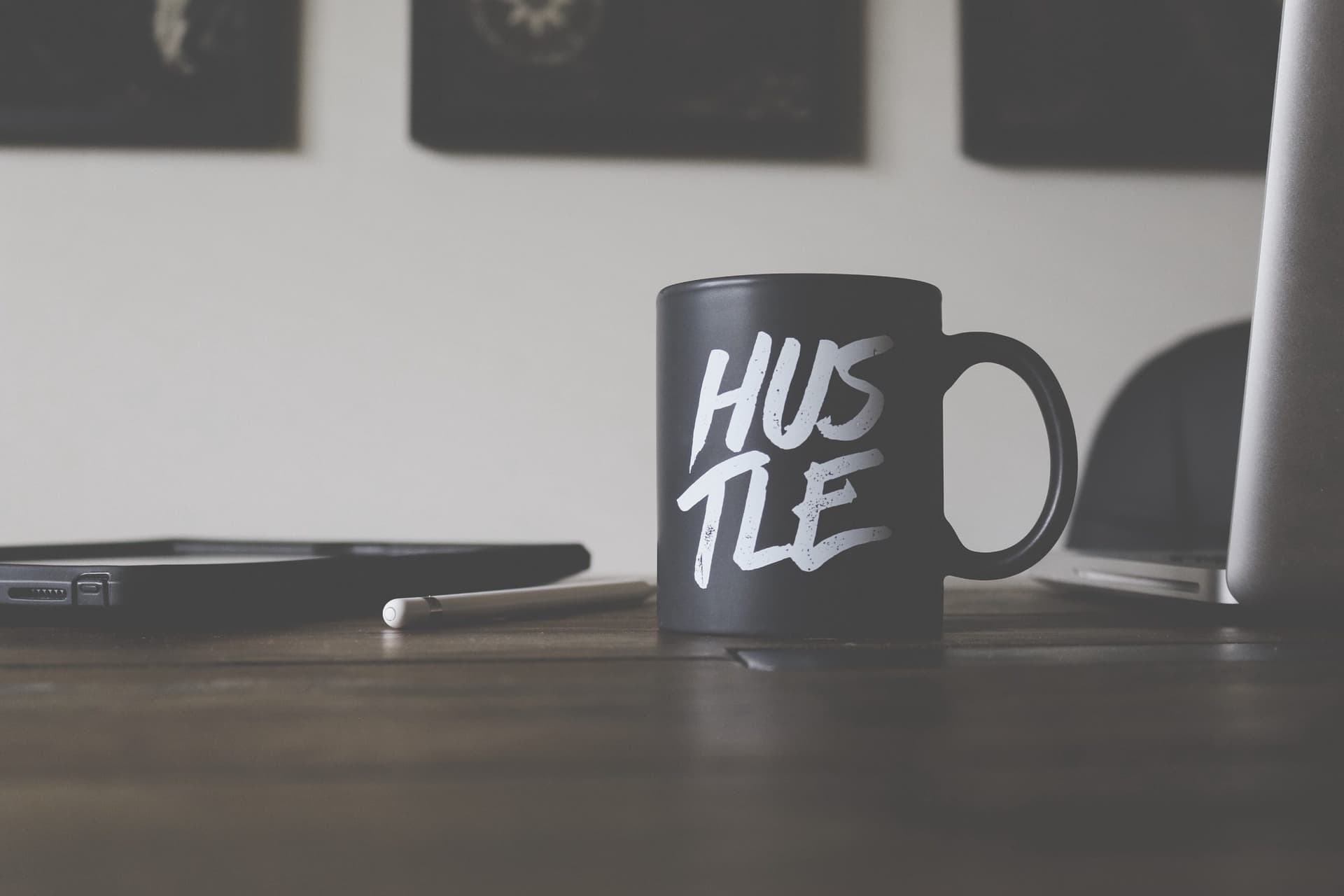 Featured image for 10 Side Hustles That Could Be Big in 2021