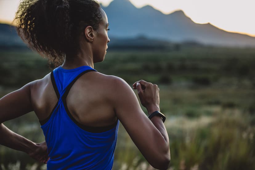 A runner dresses in blue outdoors