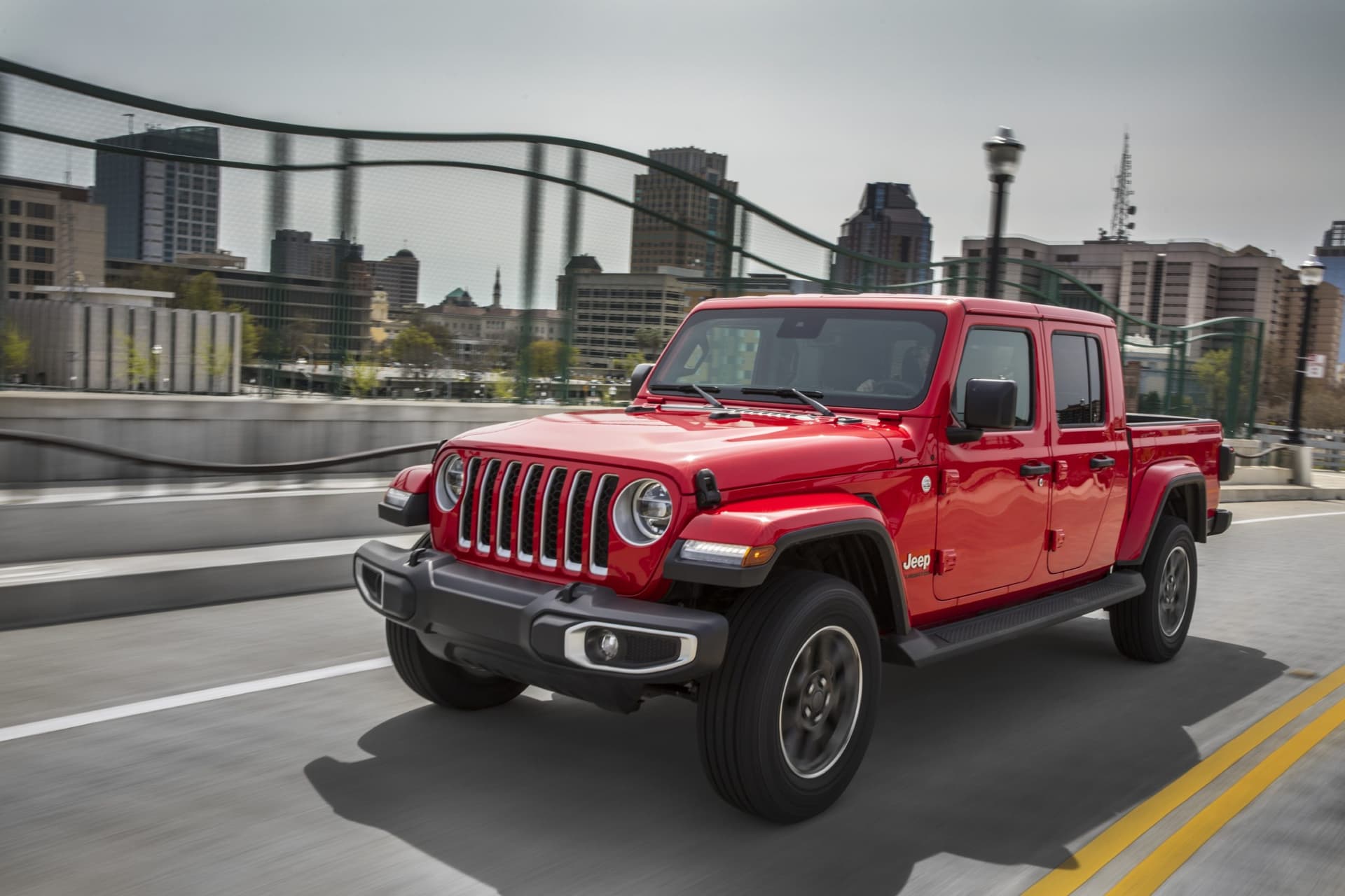 Featured image for 2021 Jeep Gladiator Overland Diesel