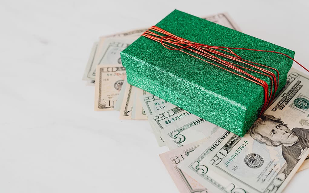 Featured image for Grownup gifts with a finance theme