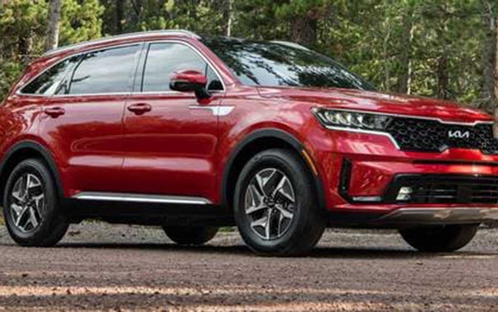 Featured image for More MPG in Kia’s 2022 Sorento Hybrid SUV