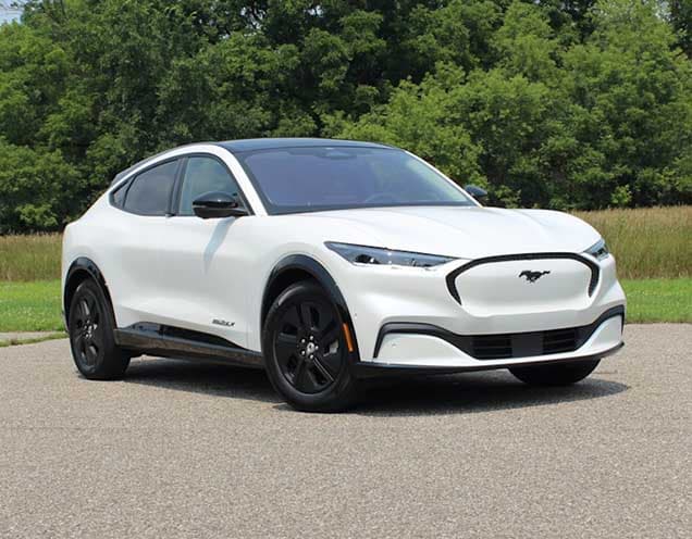 Featured image for 2022 Ford Mach-E All-Electric Compact SUV