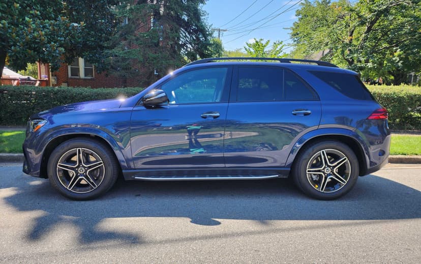 Image for 2024 Mercedes GLE 450 4MATIC, Exploring its Luxurious Enhancements