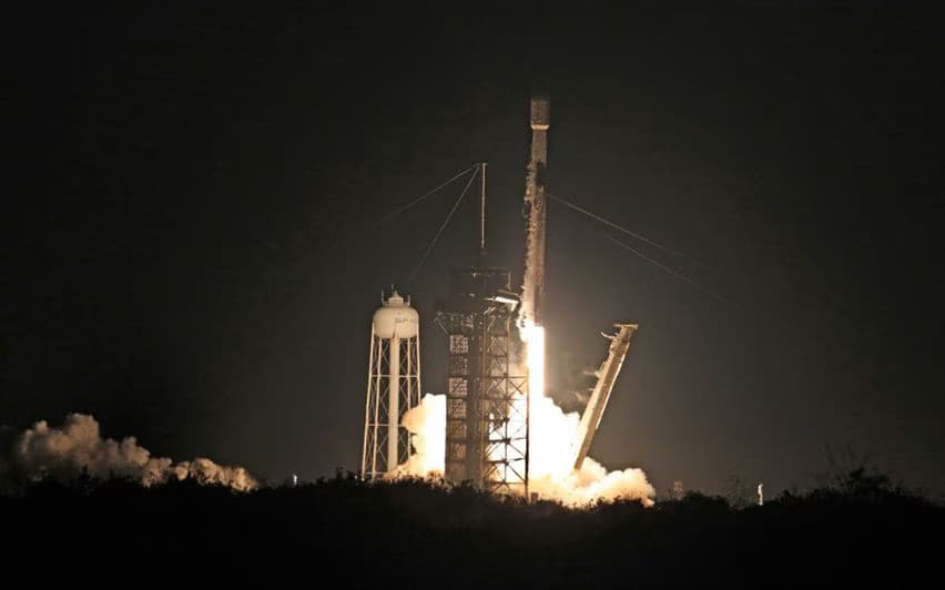 Featured image for SpaceX Falcon 9 Launches Athena &#038; Lunar Trailblazer to Moon