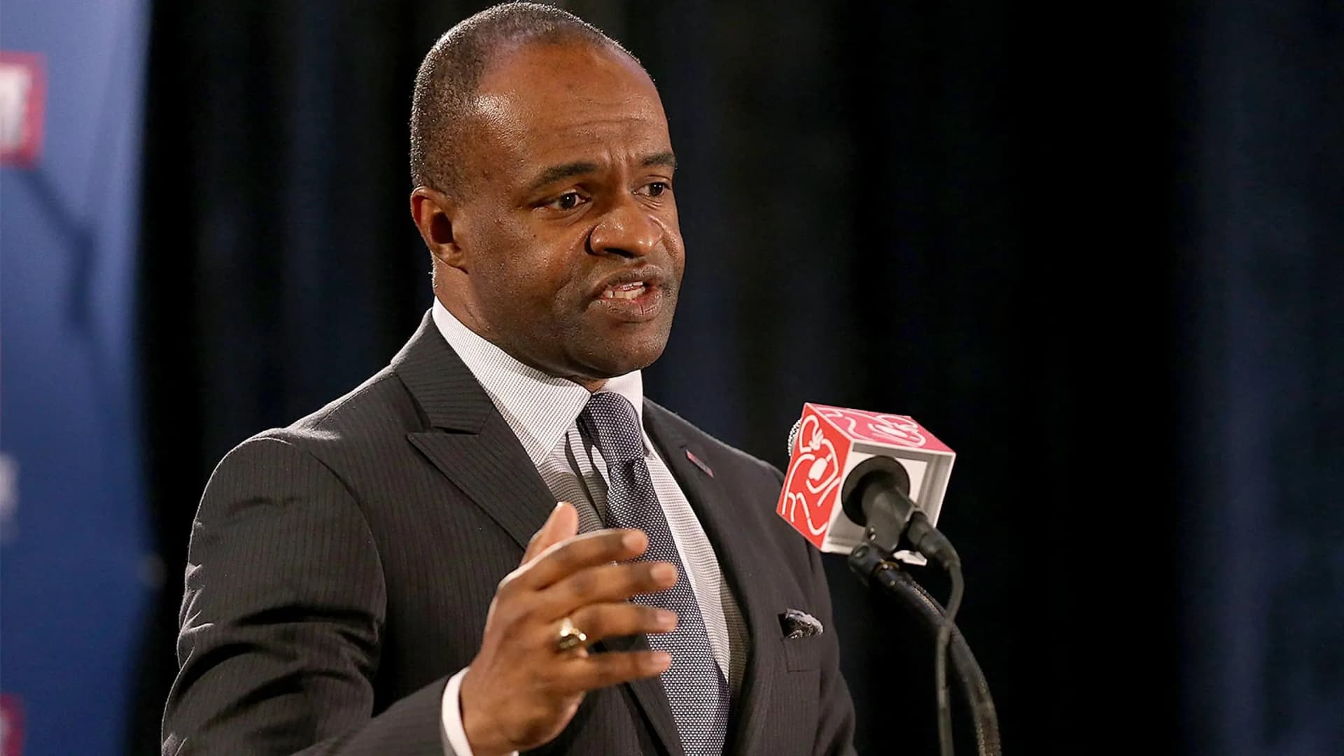 Featured image for DeMaurice Smith Net Worth: Ex-Chief of NFLPA Paid $8M In Last Year of Job 