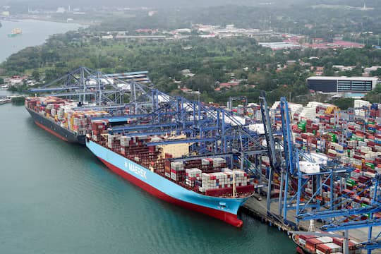 Featured image for BlackRock Acquires Panama Canal Ports in $23B Mega Deal