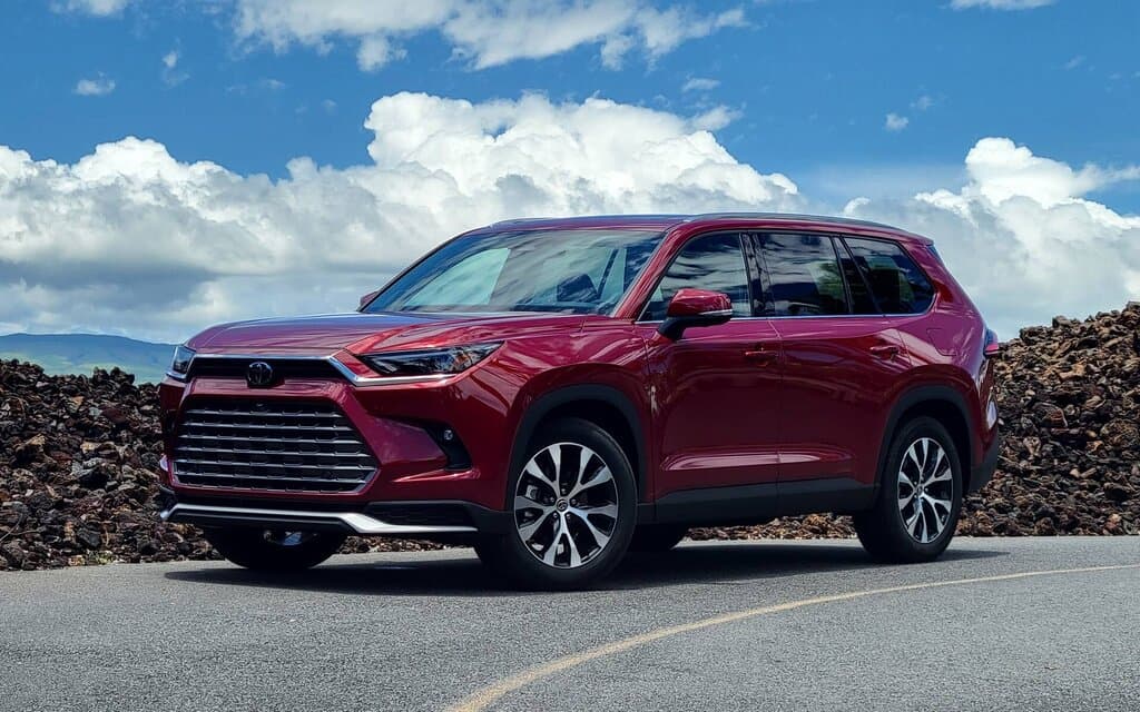 Featured image for Toyota Grand Highlander Hybrid Price &#038; Specs For USA: Find Out What&#8217;s New In The 2025 Model Of The Hybrid SUV