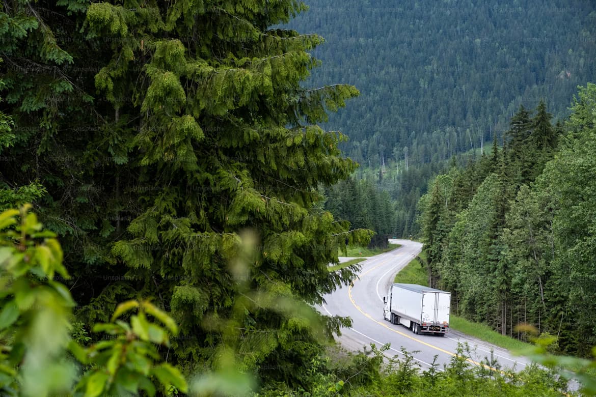 Featured image for The B­o­oming Tru­cking Industry in Georgia: Opportunities and Growth