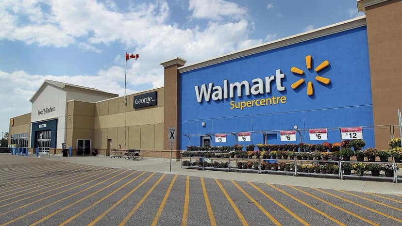 Walmart Plans to Build EV Charging Stations
