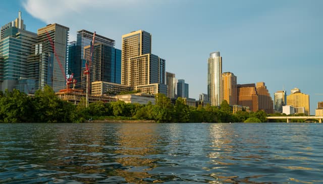Airbnb management in Austin