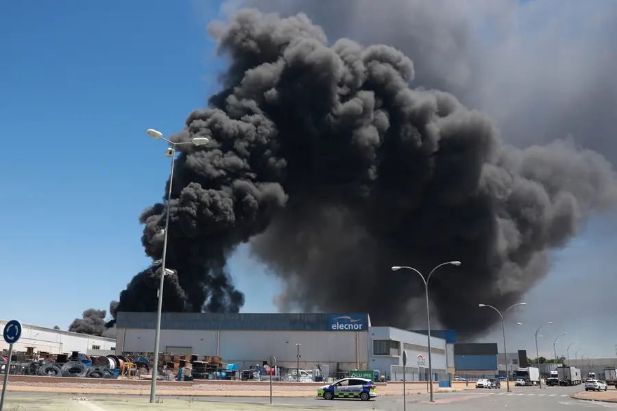 Featured image for Chemical Plant Explosion Near Seville Sparks Panic | May 14, 2025