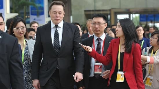 Featured image for Elon Musk To Be Replaced At Tesla? WSJ Reports Tesla Board Members Are Looking For A New CEO