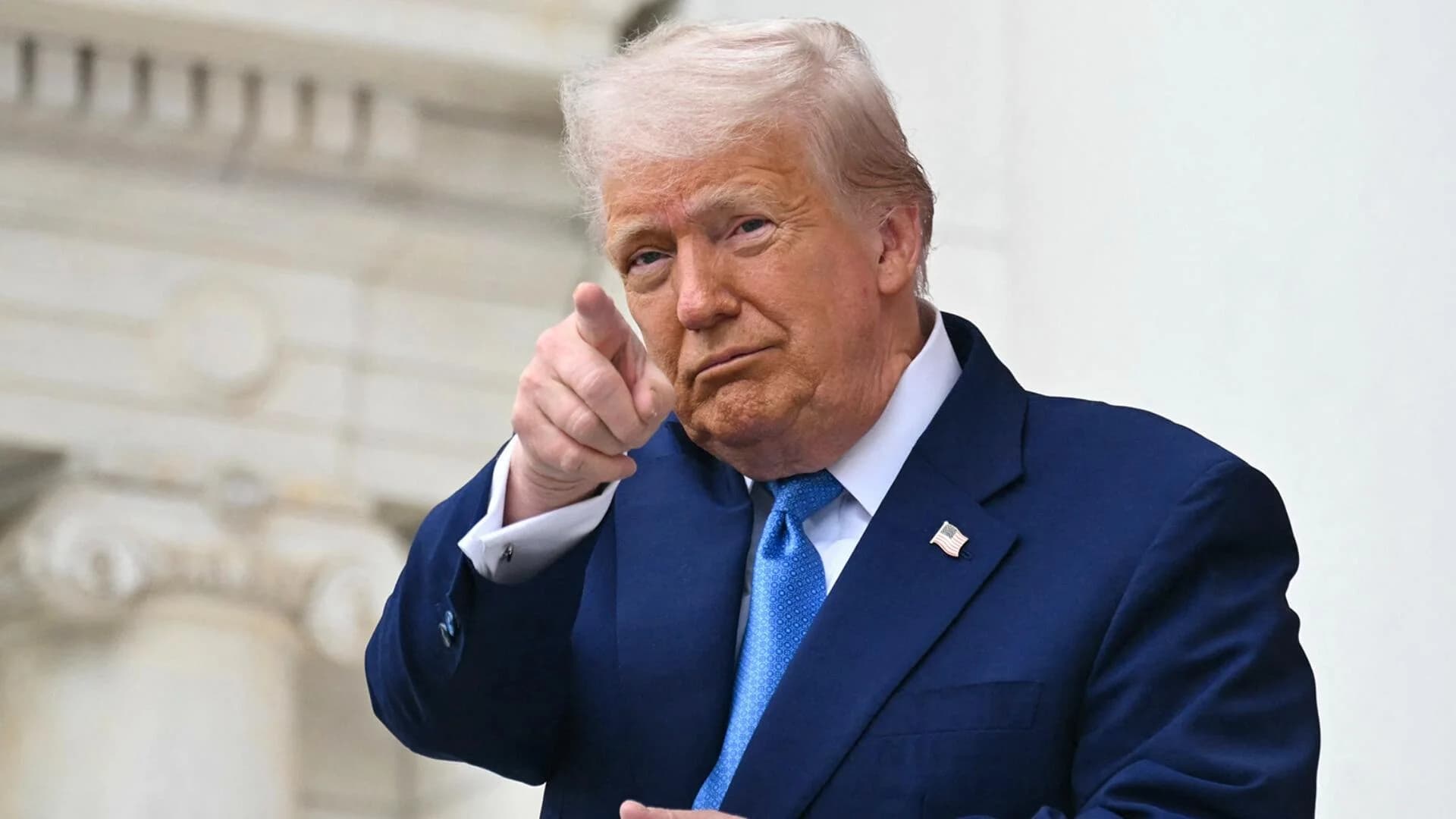Featured image for 2025 Trump Tariffs Declared Illegal: Court Ruling Redefines Presidential Trade Power