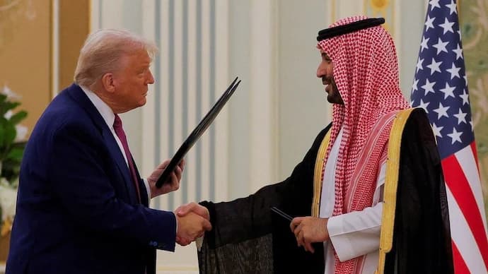 Featured image for US-Saudi Arabia $600B Trade Pact Boosts Economy
