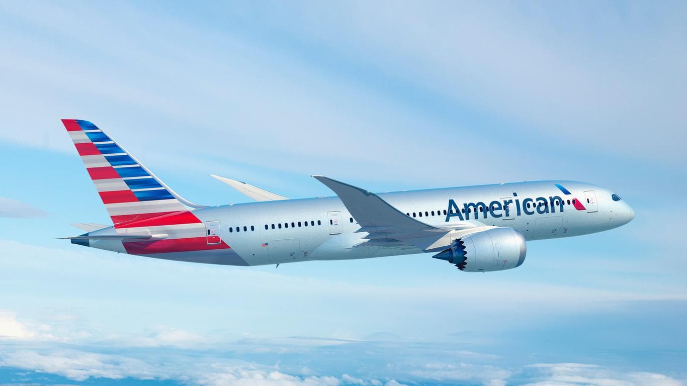 Featured image for American Airlines Outage Grounds Flights Nationwide on June 27, 2025