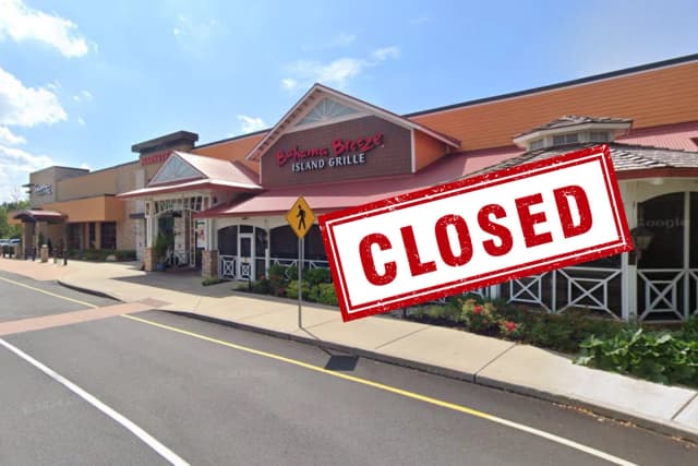Bahama Breeze Closing