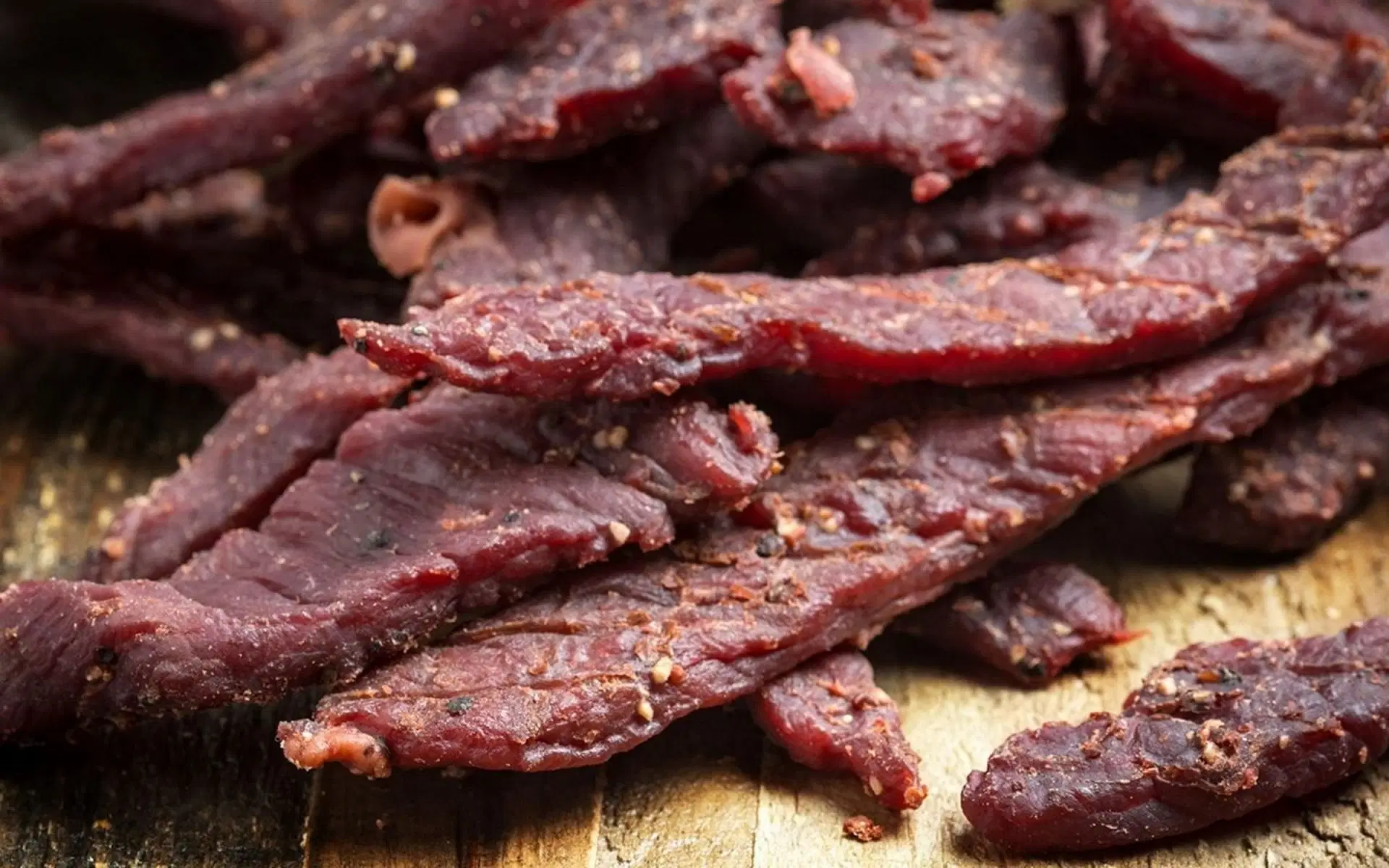 Featured image for Jerky &#038; Snack Stick Recall 2025: Undeclared Allergens Trigger FSIS Action