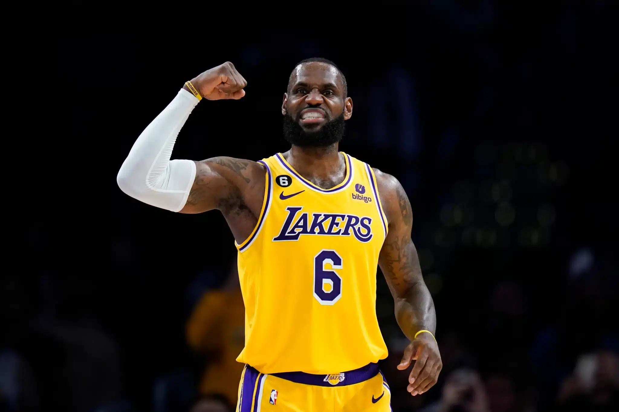 Featured image for From Slam Dunks to Studio Lights: LeBron James May Join Amazon Prime as Broadcaster!