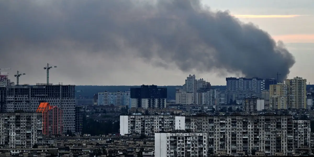 Featured image for Russia Launches Largest Airstrike on Ukraine in 2025: 100+ Missiles