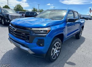 Driving the 2024 Chevy Colorado Pickup Truck