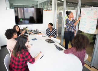 7 Steps to Building a Peer Group That Helps You Succeed