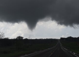 Severe Weather Threatens Mid-South with Tornadoes & Deadly Storms Weather