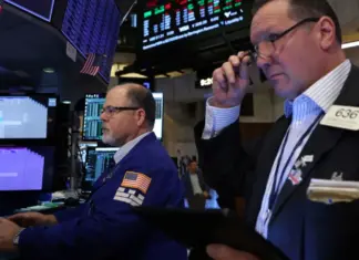 10-Year Treasury Yield Falls as Trump’s Tariffs Shake Markets 10-Year Treasury Yield Falls as Trump’s Tariffs Shake Markets