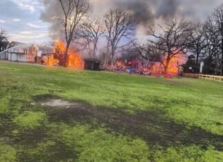 Fire at Minnesota Renaissance Festival Grounds: Community in Shock Fire at Minnesota Renaissance Festival Grounds