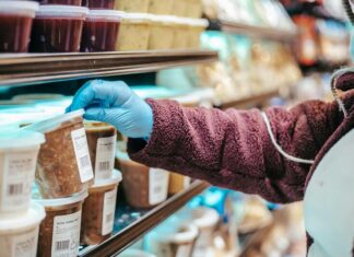 Clearing Up the Confusion Around Date Labels on Packaged Foods