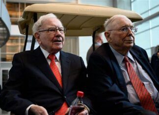 Highlights Of The 2025 Berkshire Hathaway Annual Shareholder Meeting: Know What To Look Out For 2025 Berkshire Hathaway