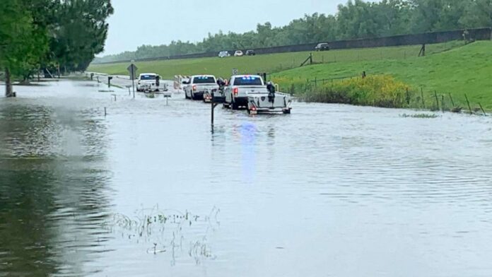 Flash Floods Force Louisiana School & State Office Closures May 7