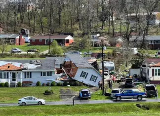At Least 1 Dead, Several Injured After Tornado Tears Through Kentucky County Kentucky County Tornado