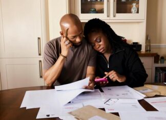 Couple’s Guide To Common Money Myths