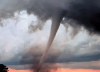 Tornado Outbreak Slams Multiple States as Spring Storms Intensify Tornado
