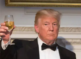 Trump Crypto Dinner: $394M in $TRUMP Coin Buys Raise Legal Questions Trump Crypto Dinner