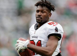 Antonio Brown NFL Contracts and Salaries: Steelers to Buccaneers – Full Earnings Timeline Antonio Brown