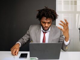 7 Traits: What Millionaires Do That Struggling Entrepreneurs Don’t