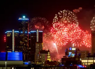 Shooting Disrupts Detroit Ford Fireworks 2025 | Two Injured, Suspect at Large Detroit Ford Fireworks