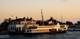 Top 10 Family-Friendly Destinations in Southeast Asia Family-Friendly Destinations in Southeast Asia