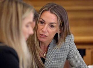 Karen Read Murder Trial Nears Verdict: Jury Begins Deliberations in Retrial Karen Read