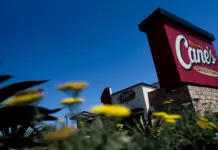 Raising Cane’s to Open 100 New Stores in 2025 Amid Rapid US Expansion Raising Cane’s to Open 100 New Stores in 2025