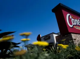 Raising Cane’s to Open 100 New Stores in 2025 Amid Rapid US Expansion Raising Cane’s to Open 100 New Stores in 2025