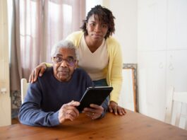 Tips for Helping Elderly Parents With Their Finances