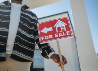 How To Sell Your House for the Highest Price Possible